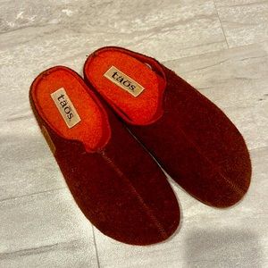 Taos slippers